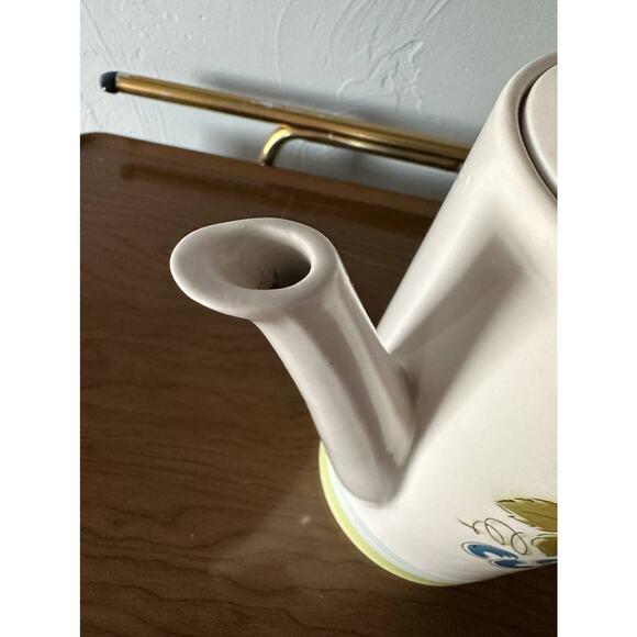 Vintage 1968 Blue Grapes Tea Coffee Pot by Harmony House made in Japan Ironstone - Picture 9 of 14